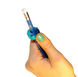 Rolliii Sensory Silence Toy_ Outil pédagogique sensoriel Un outil pédagogique simple et efficace. Compatible avec des crayons à la mine et certains stylos.